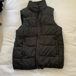 Old Navy Maternity Puffer Vest